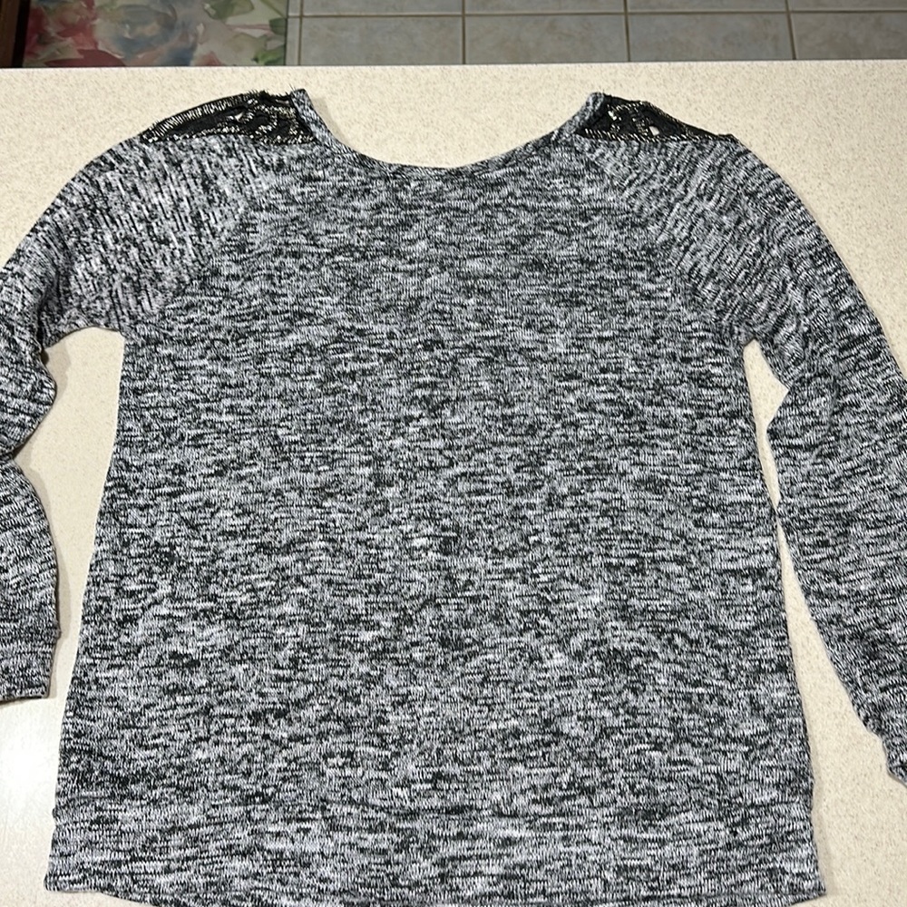 Black and white/grey blouse